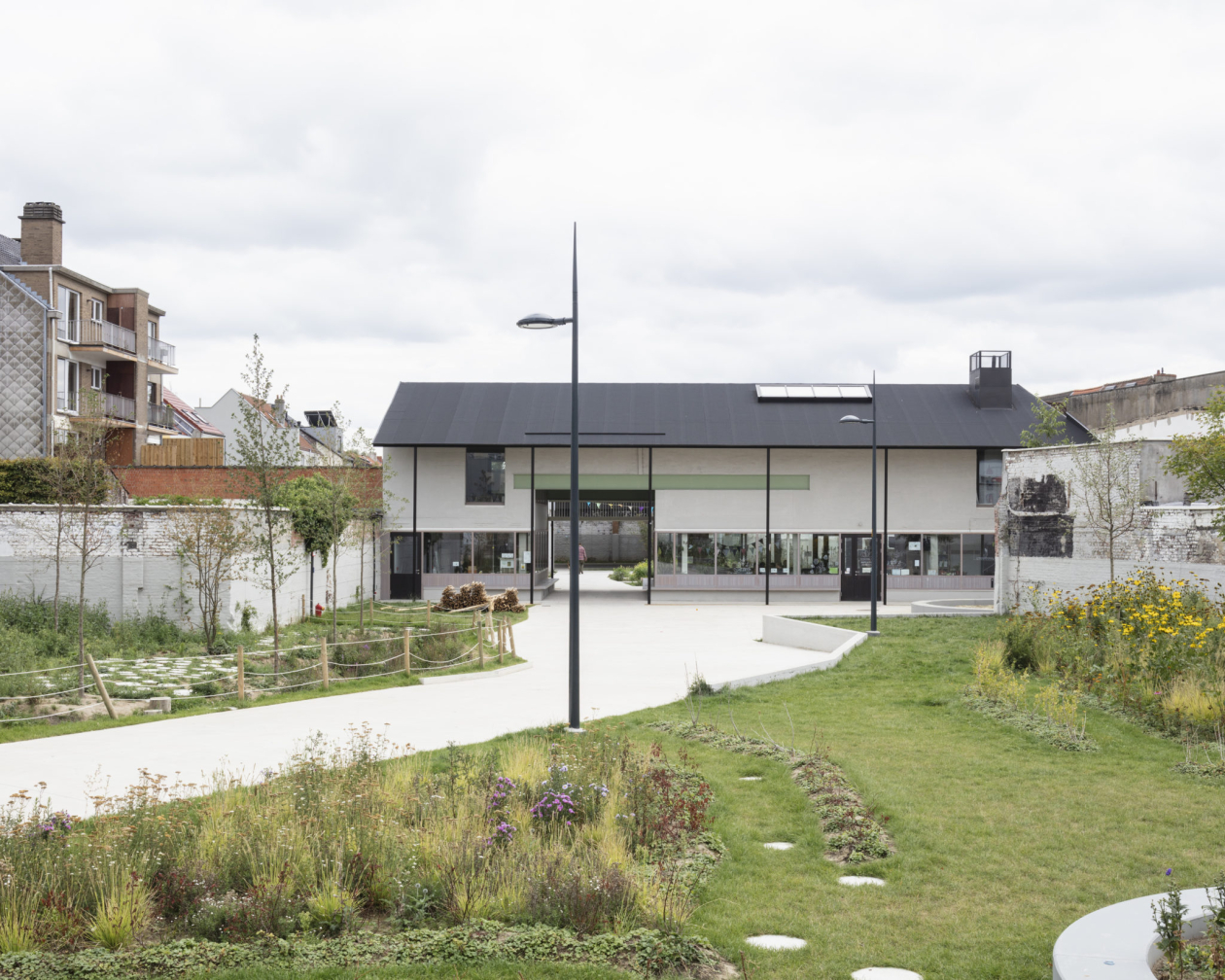 Murmuur – Carton123 – ae-architecten - Atelier Arne Deruyter, Standaertsite, Ghent © Michiel De Cleene