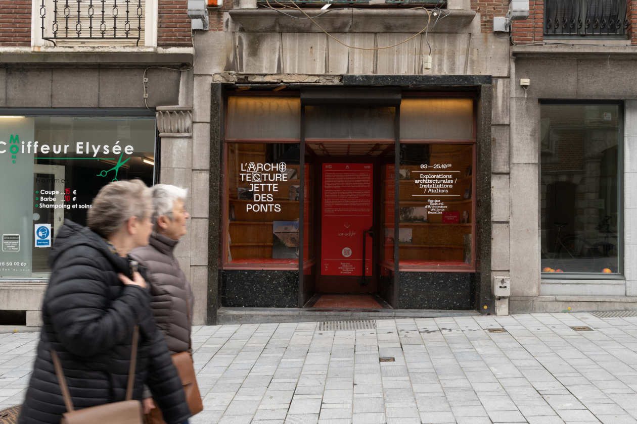 Rue des Chapeliers 35 © Mara De Sario