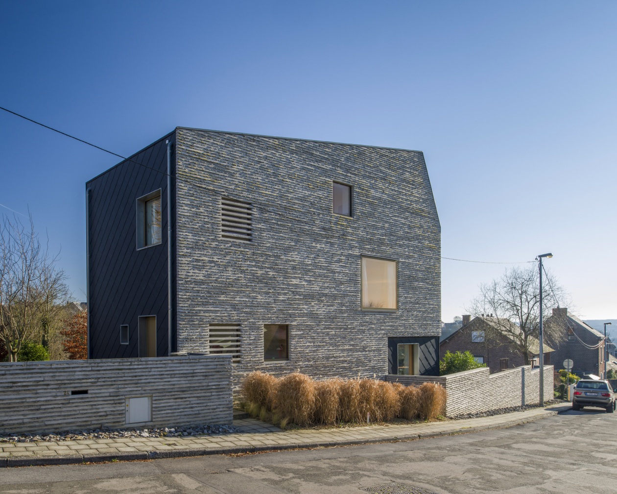 Wall House © Nicolas Bomal