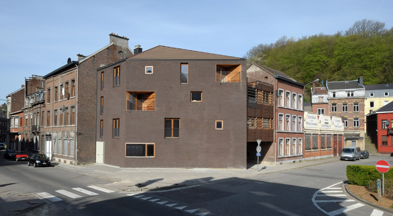 Logements place Roggeman © Serge Brison, Caroline Dethier