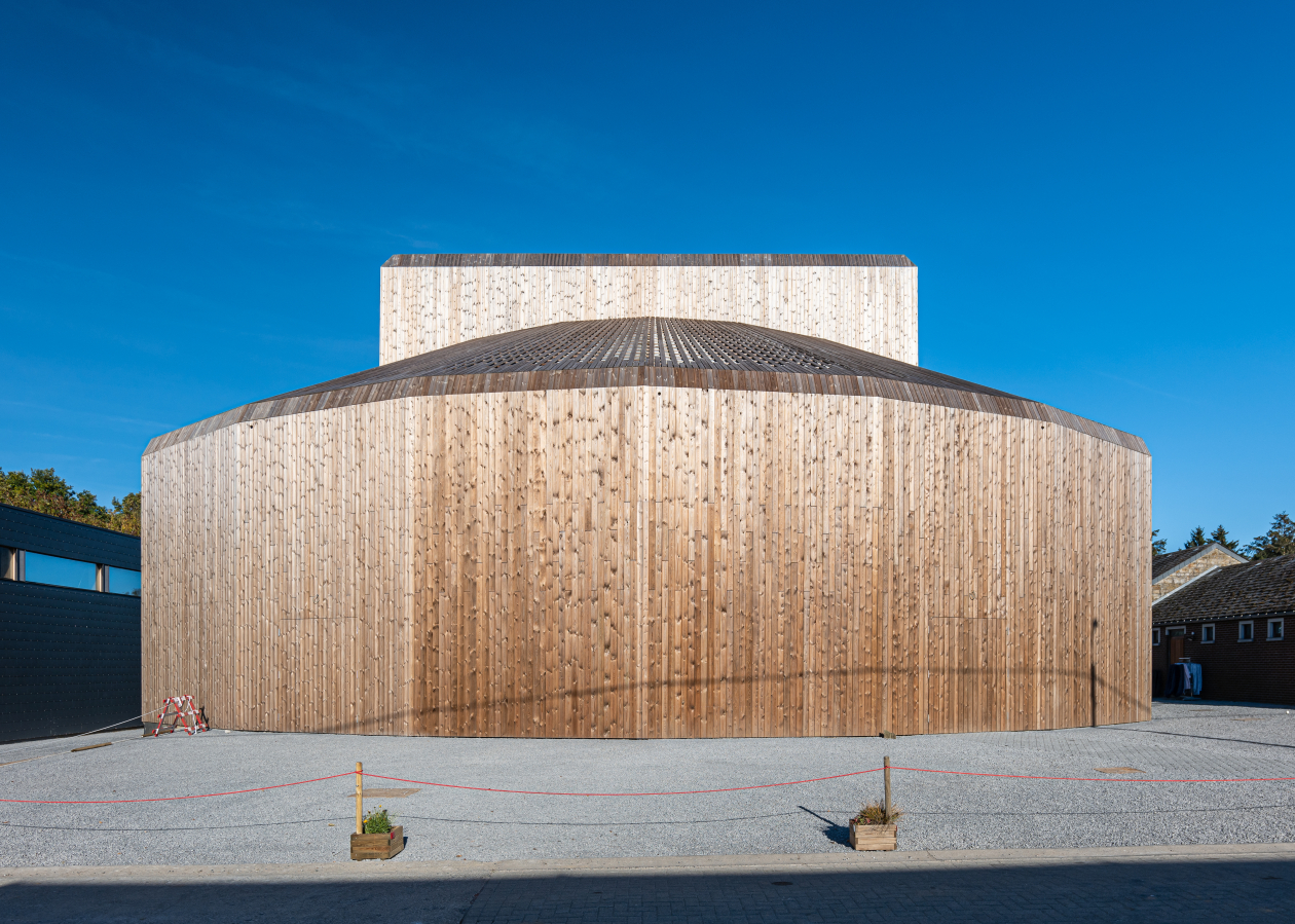 Cirque à Marchin, Atelier Meunier-Westrade © 