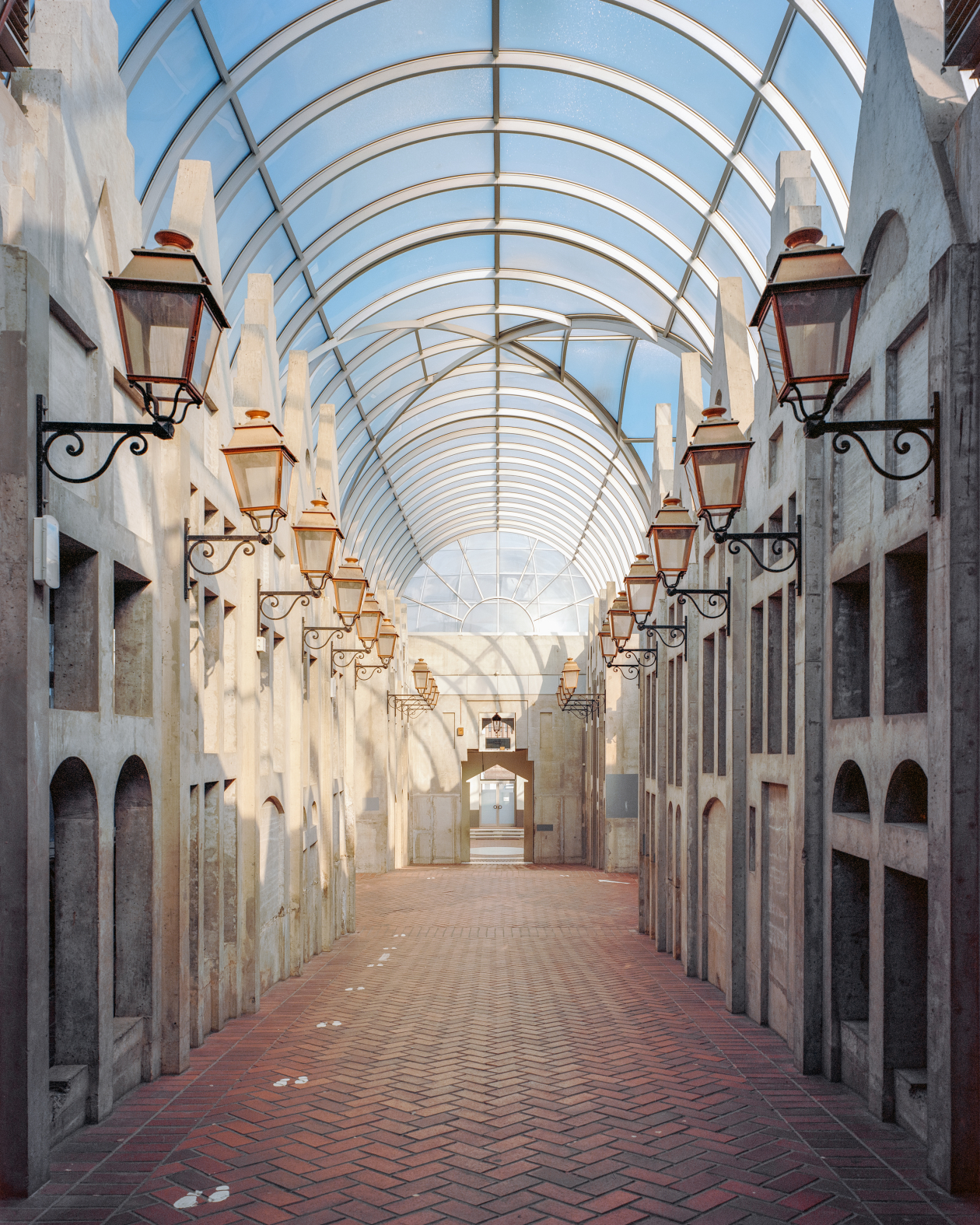 Ecole de Quaregnon © Sébastien Bez (Paper Menhirs)