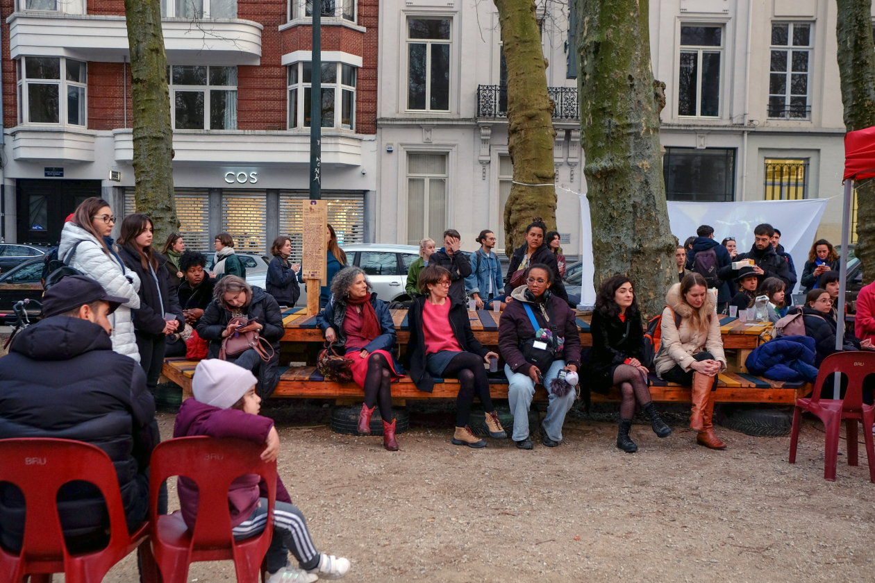Inauguration : moment festif ponctué par la projection d’un film sur le processus, une jeune DJ et des rafraîchissements
