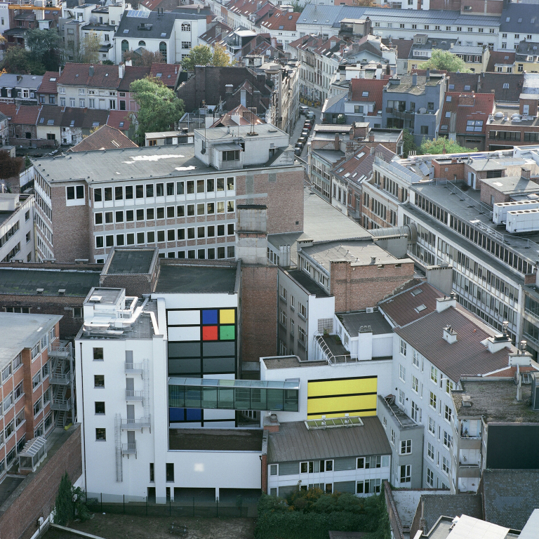 Société régionale d’investissement de Bruxelles (SRIB), trois bâtiments de bureaux à Ixelles, 2009 (3e phase), Jean Glibert avec Atelier De Visscher et associés © Marie-Françoise Plissart