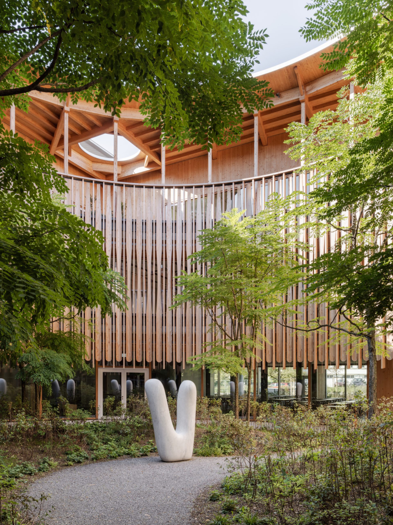 Kinderspital, Zurich (Suisse), Herzog & De Meuron © Maris Mezulis / Source : A+